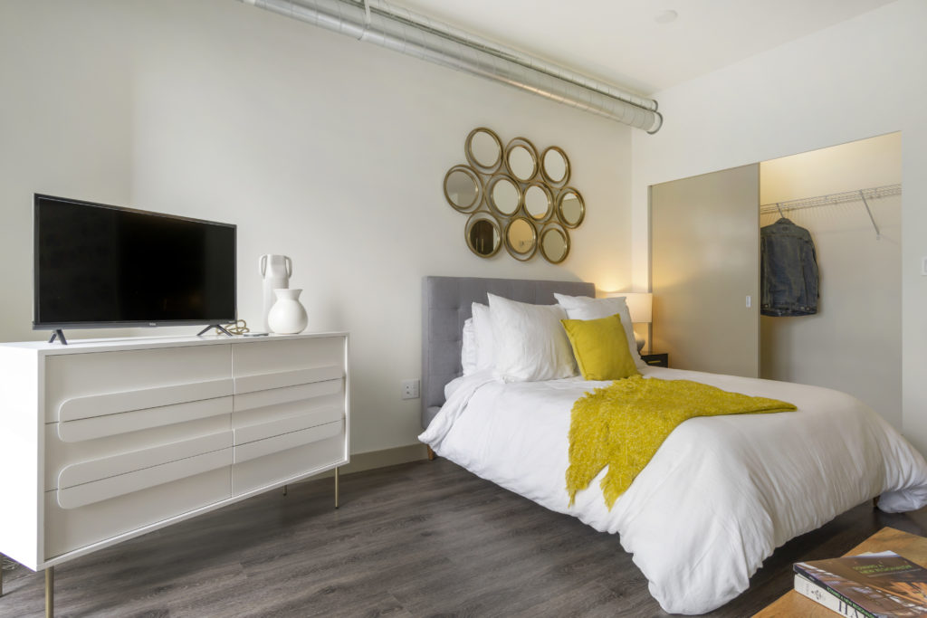 bedroom with closet